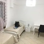 Modern In With Air Conditioning 아파트