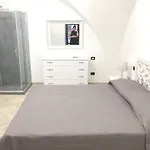 아파트 Modern In With Air Conditioning *